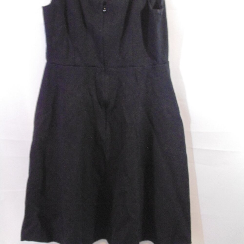 Loft Fit & Flare Dress Black v-neck Keyhole back size Small Petite - Picture 5 of 5